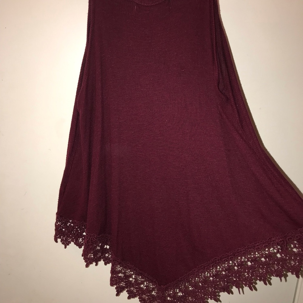 Burgundy top - Picture 3 of 3